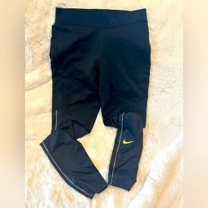 Nike Pro Pre-loved full length leggings with reflective strips